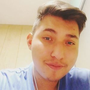 Meet your Posher, Alex